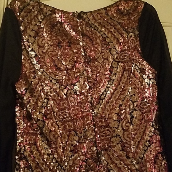 Long Sleeved Sequin Top - Picture 6 of 8
